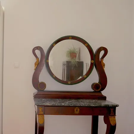 Largo House Апартаменты *