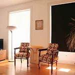 Apartment Largo House Lissabon