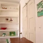 Largo House Apartment *