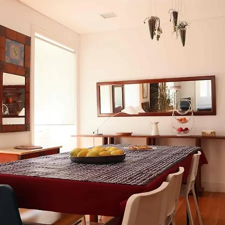 Largo House *